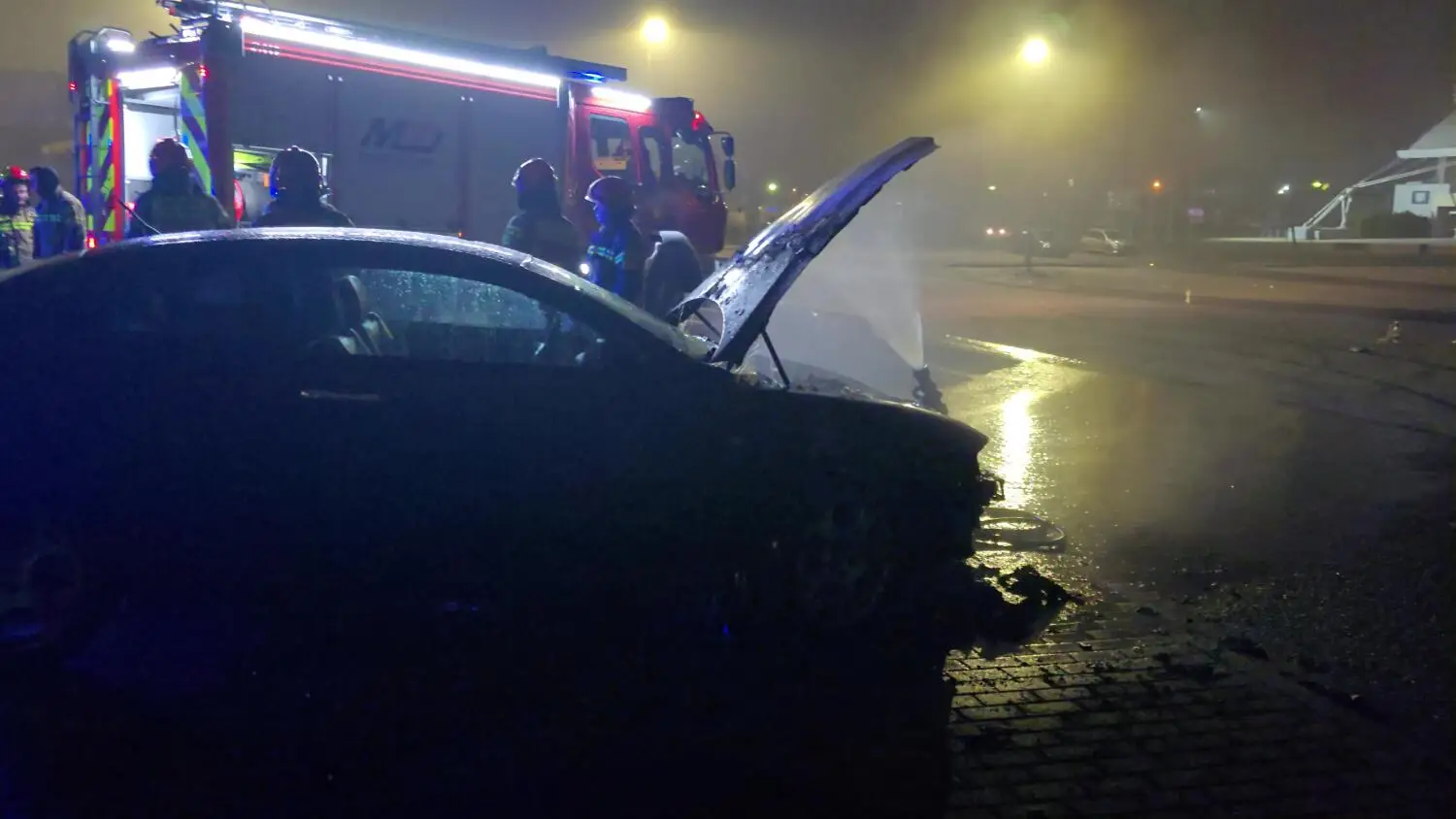 Pożar auta osobowego pod Halą Mistrzów